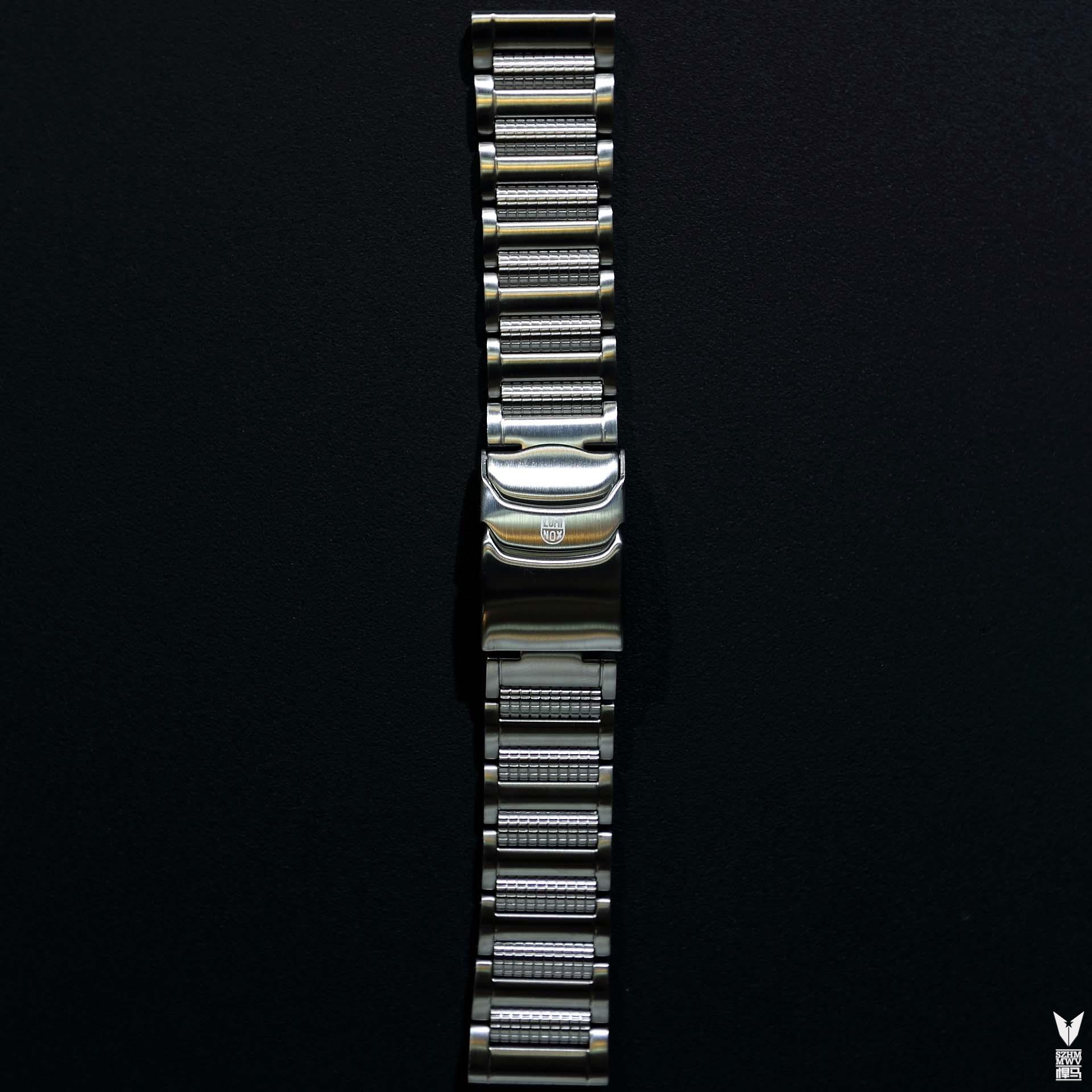 Luminox 8150银色钢带
